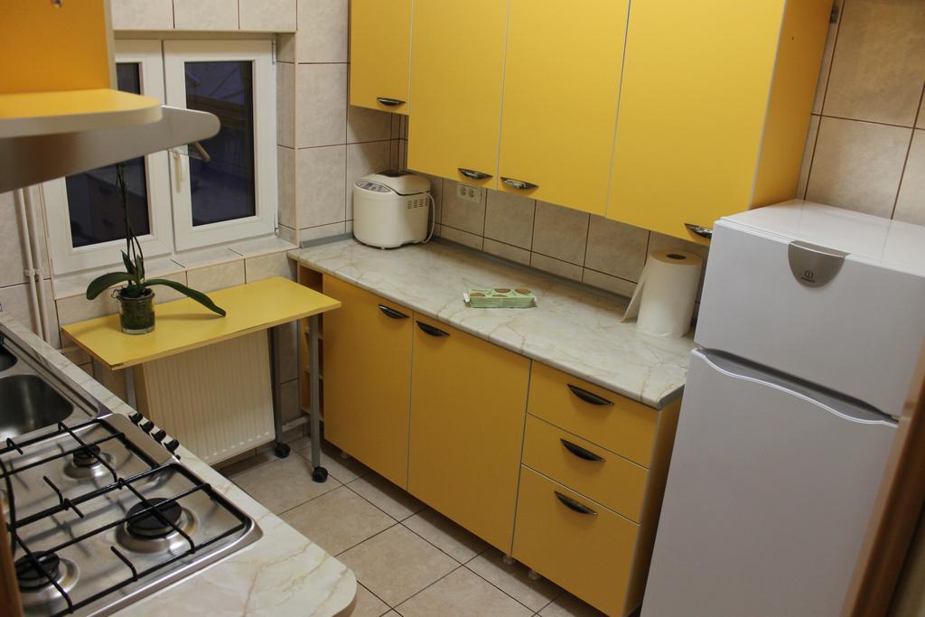 News Apartment Boekarest Kamer foto